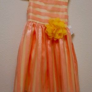 Girls dress new call 949-324-2523
